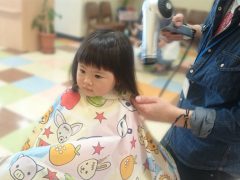 子供カットも得意!!